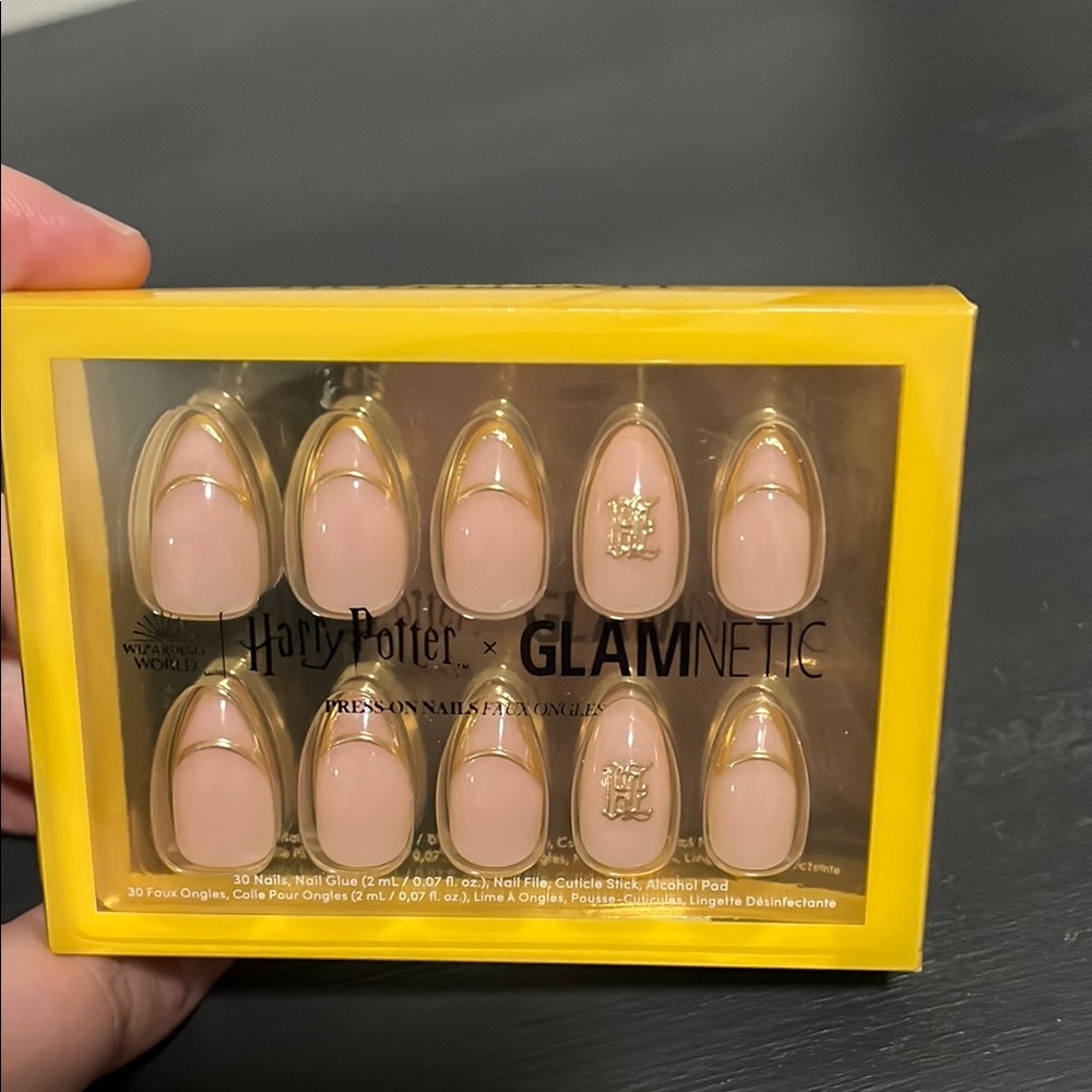x Harry Potter Press-On Nails - Gold and Cream